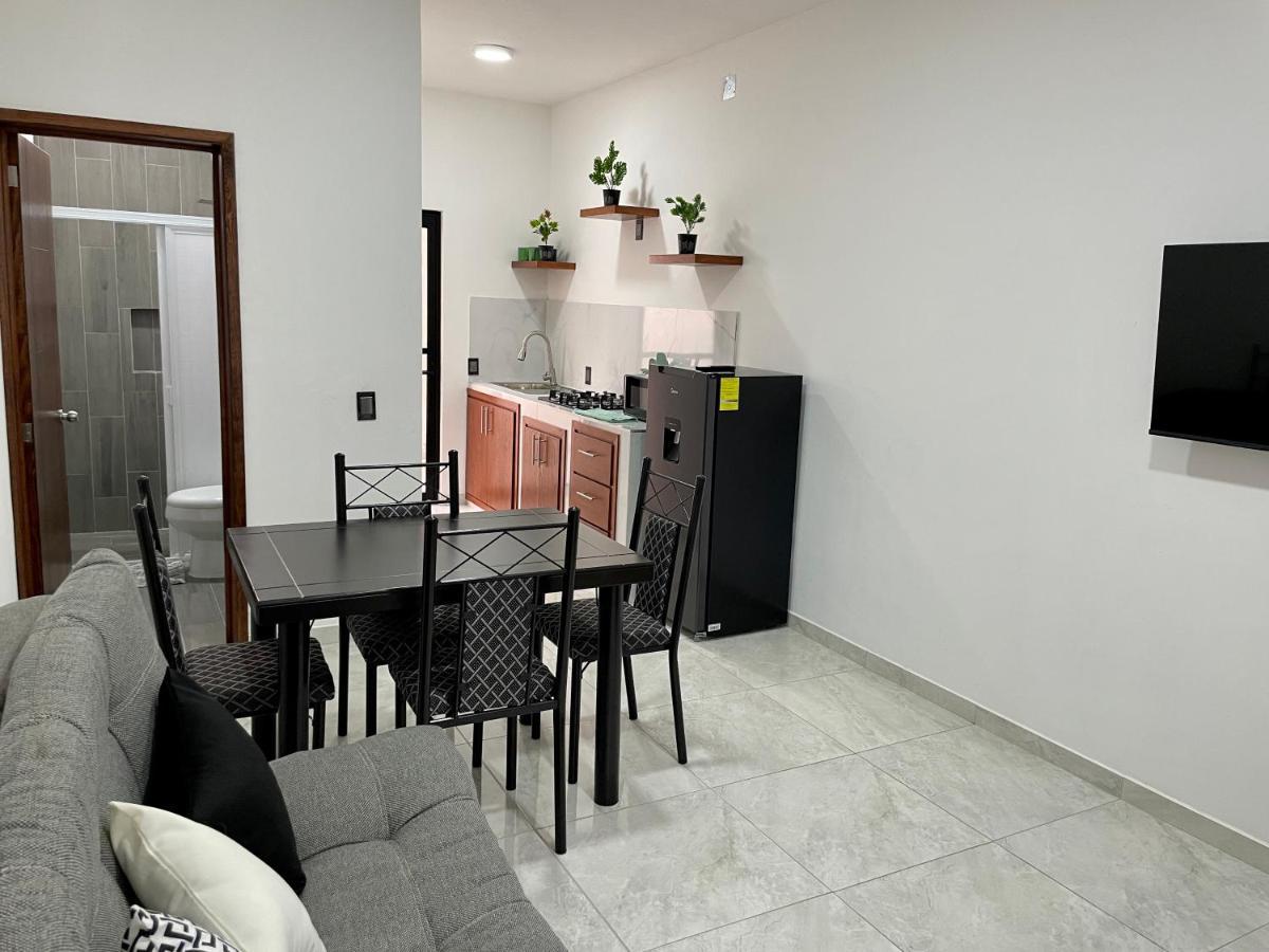 Casa Madera - Departamento 2 Apartment Tequila Luaran gambar